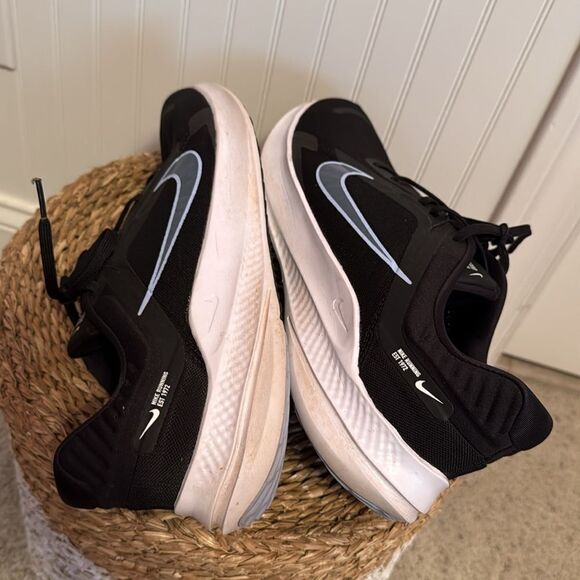 Nike Men's Quest 5 Road Running Shoe - 13 - Great Condition - Picture 5 of 8